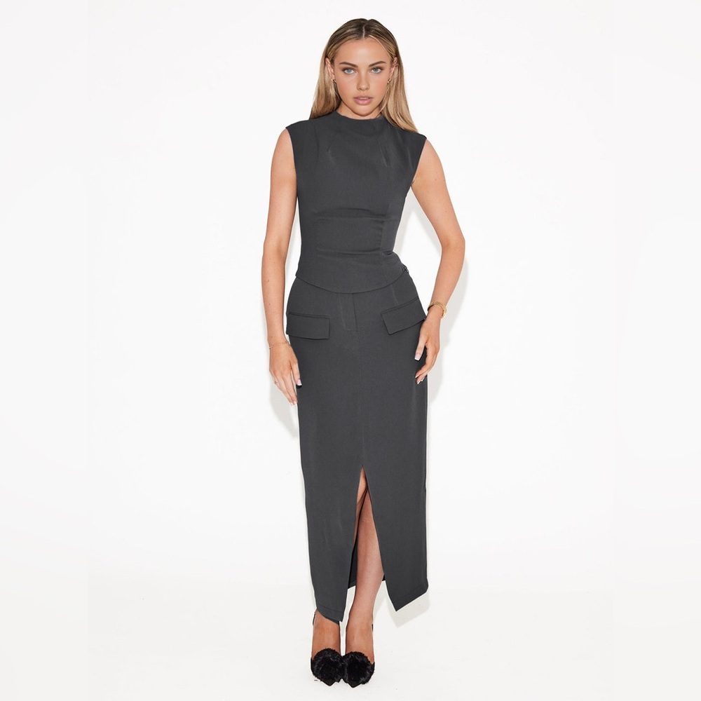 NWT Commense Elegant Grey Set, Sleeveless Midi Skirt & sleeveless top